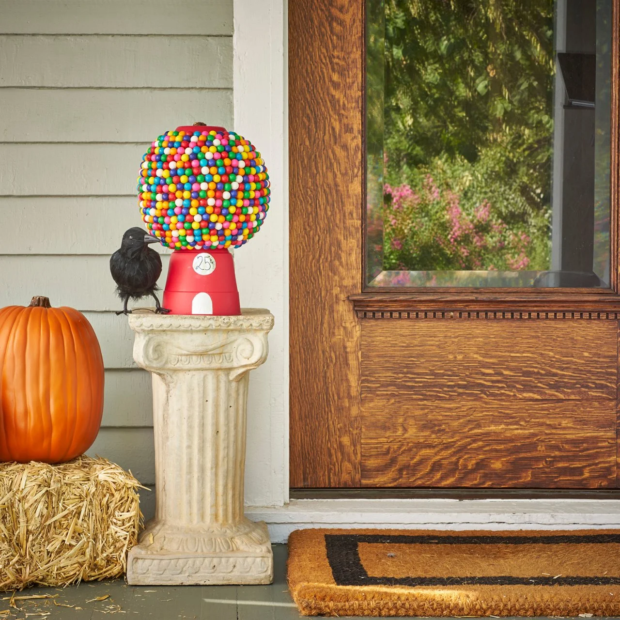 How to Make a Gumball Machine Pumpkin for Halloween | HGTV how-to-make-a-gumball-machine-pumpkin-for-halloween-hgtv