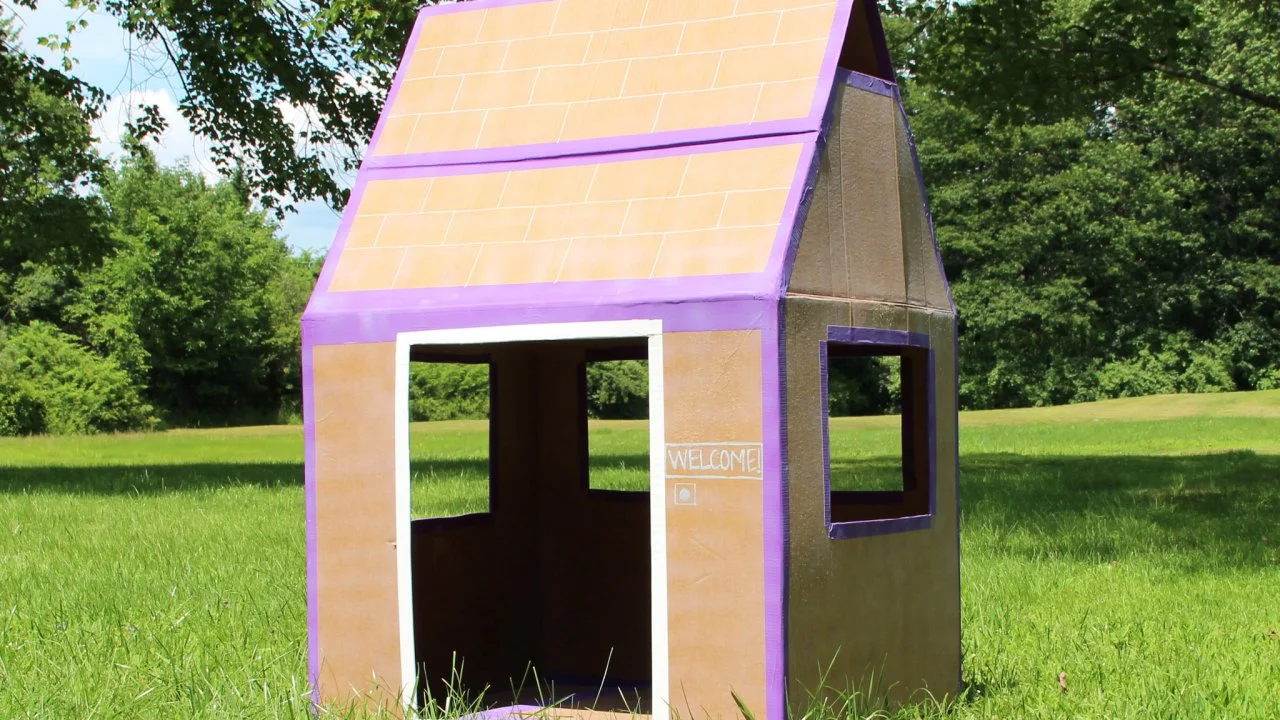 How To Make a Weatherproof Cardboard Box Fort | HGTV, image size:1280x720