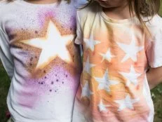 Easy shirt dying craft for kids.