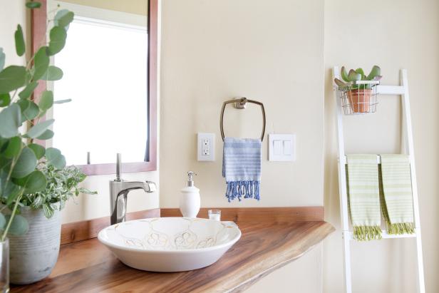 10 Paint Color Ideas For Small Bathrooms Diy Network Blog