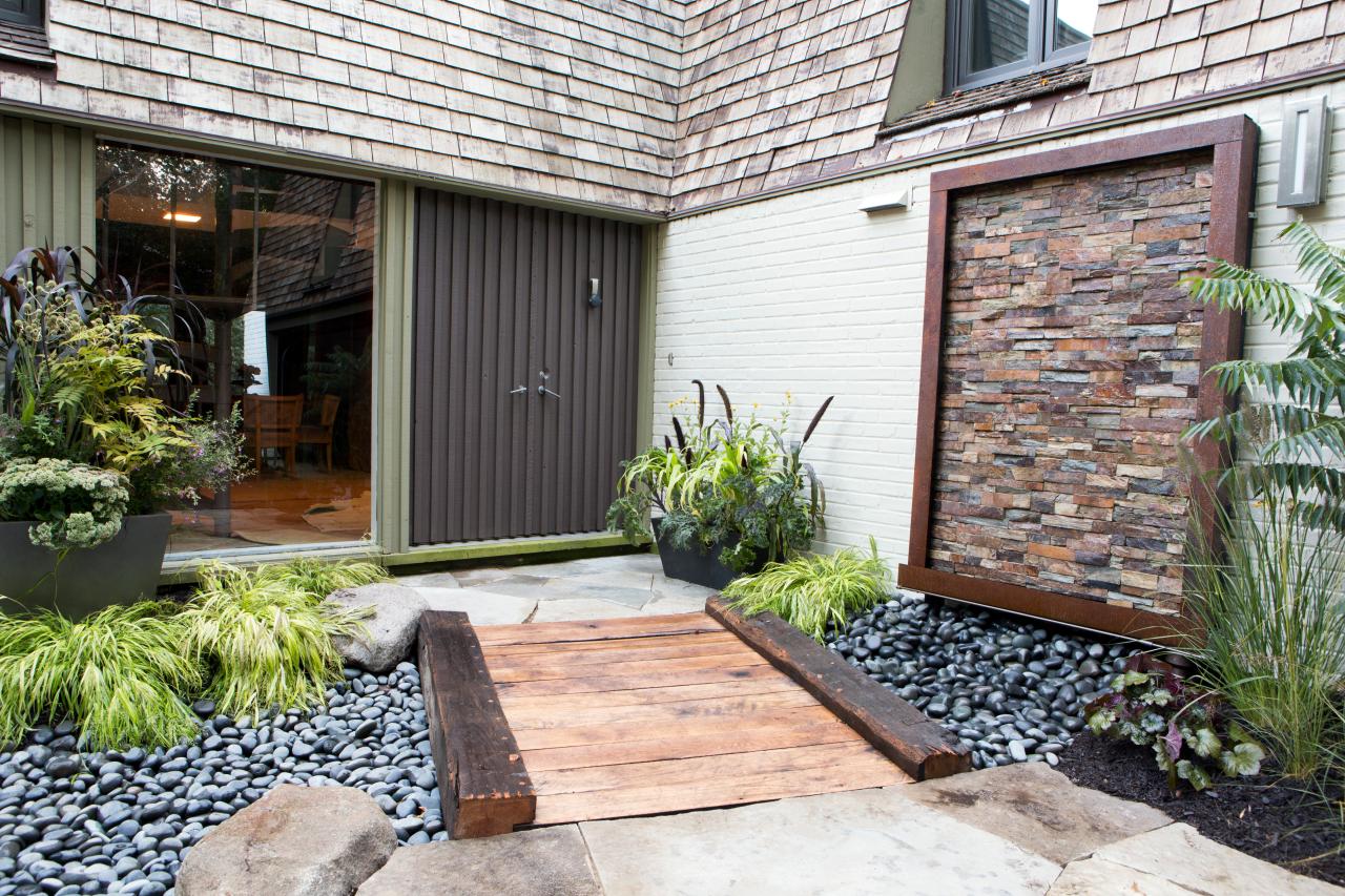 Landscaping With Railroad Ties, Is Railroad Ties Good For Garden