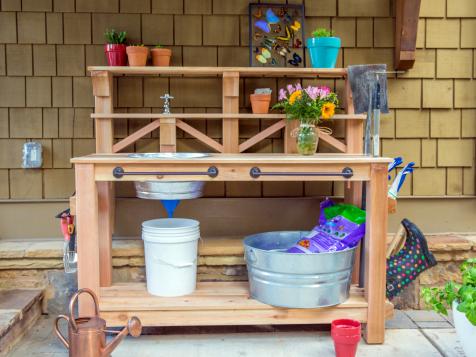 How to Make a Gardener's Potting Bench