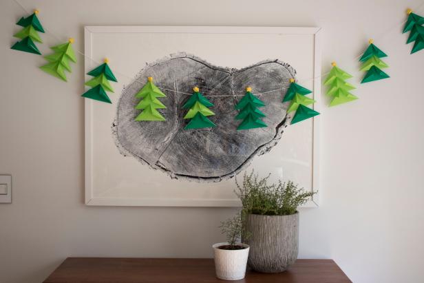 3D Paper Christmas Tree | Kids' Crafts | Fun Craft Ideas | FirstPalette.com