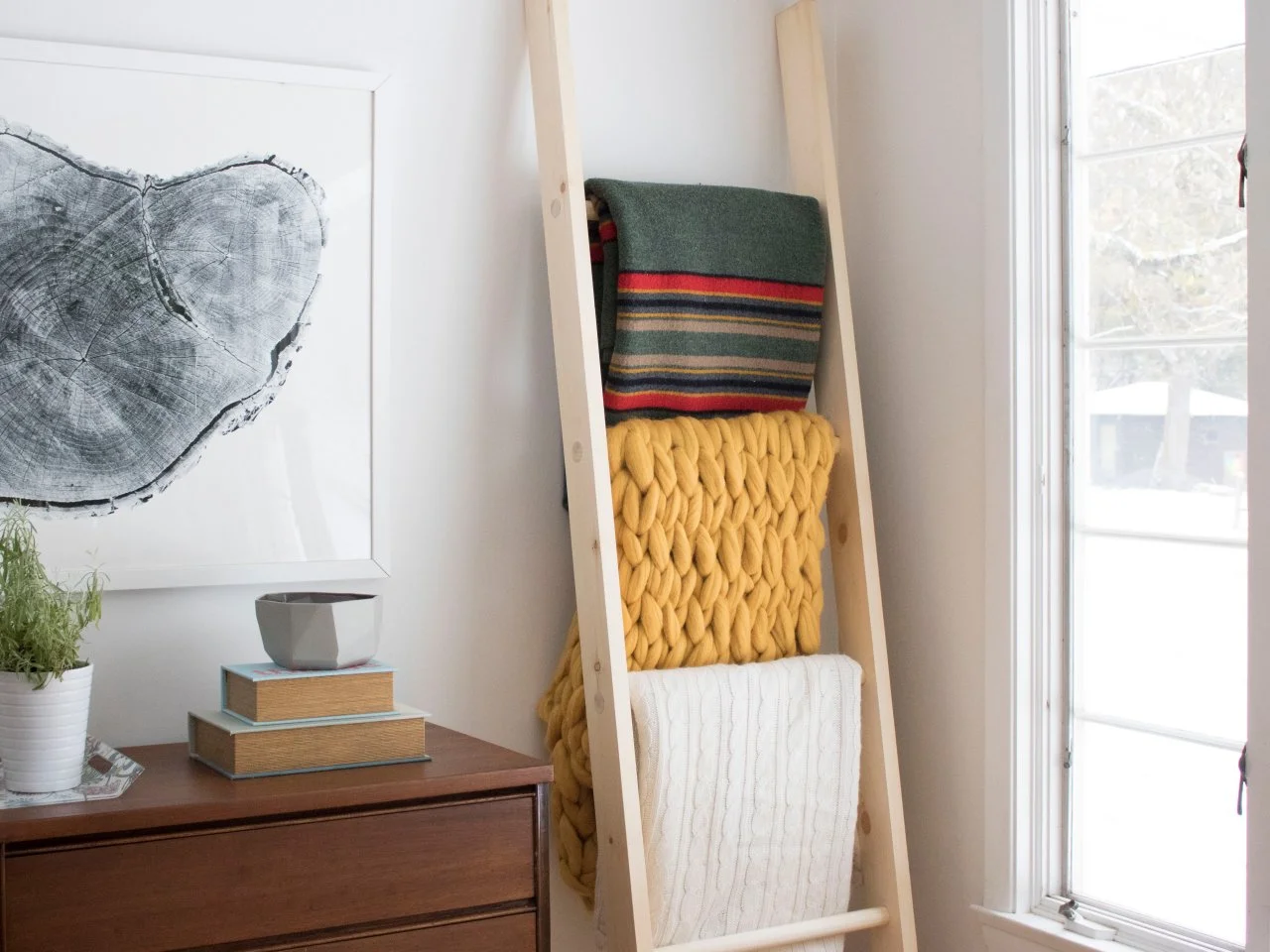 How to build a blanket ladder shelf outlet