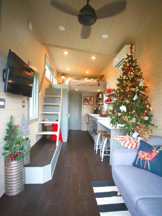 Tour 3 Tiny Houses Decorated for the Holidays | DIY