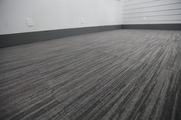 How To Install Carpet Tiles Tos Diy, How To Install Carpet Tiles Over Vinyl Floor