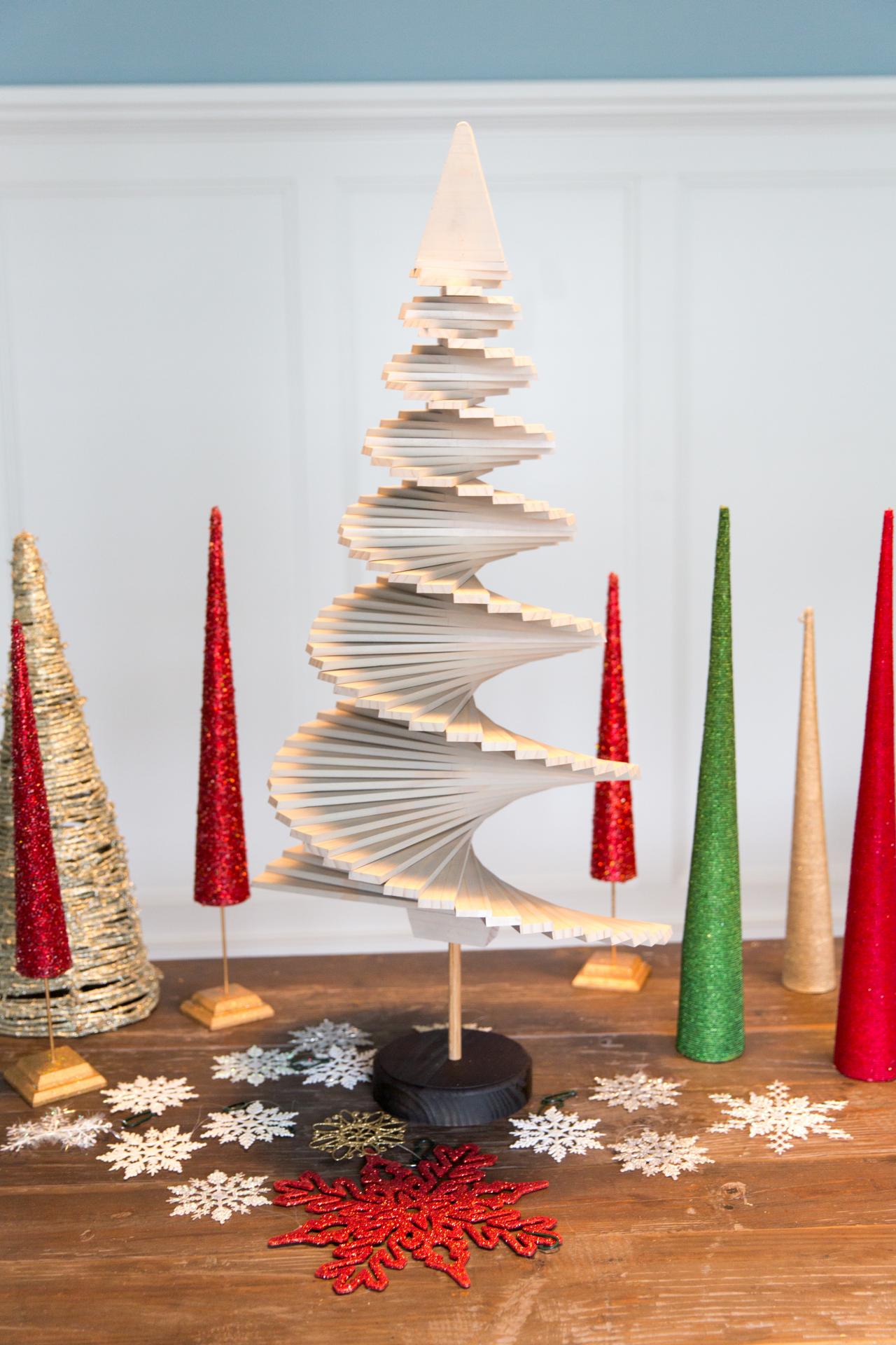 How To Make A Wooden Christmas Tree How Tos Diy