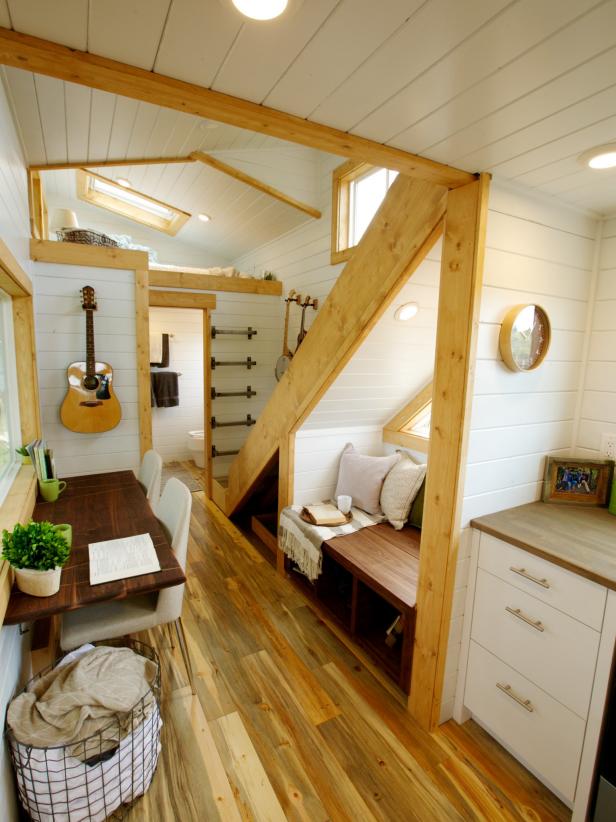 Luxuriously Beautiful Wood Accents in Tiny Houses | Tiny Luxury | DIY