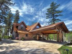 Rustic Cabin With Large Porte Cochere in Woods