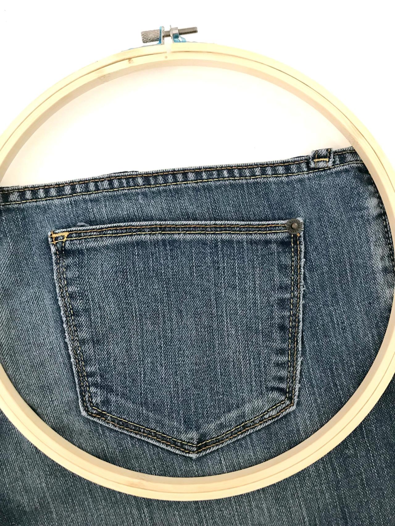 Stylish Storage Solution DIY Embroidery Hoop Wall Pockets DIY