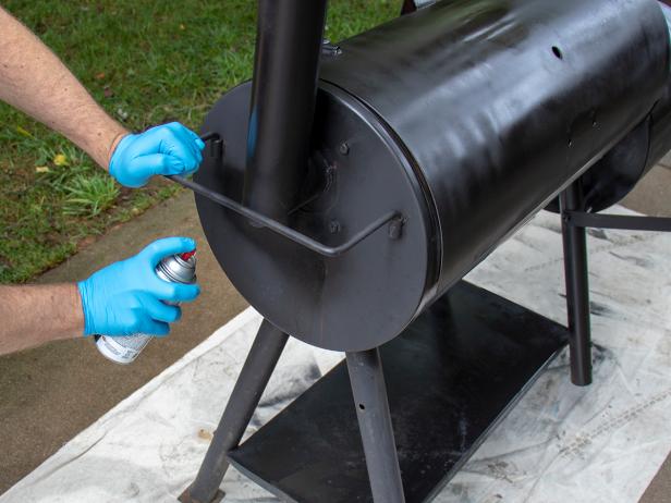 How to Refurbish a Charcoal Grill DIY