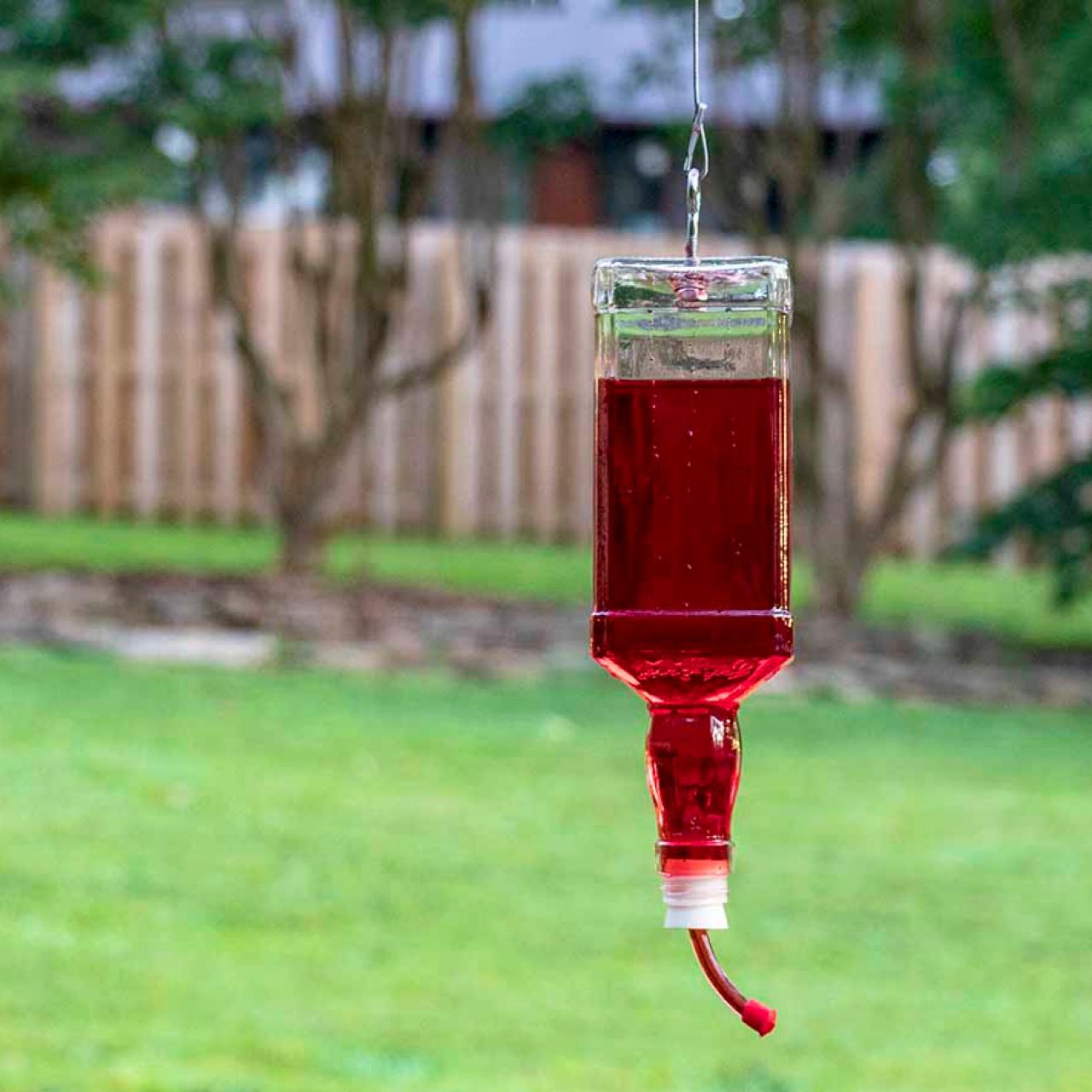 How to Make a Bird-feeder From Water-bottles! (tutorial/instructions)