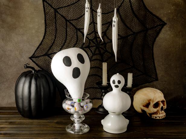 Learn How To Make Ghosts From Gourds And Okra Pods Diy