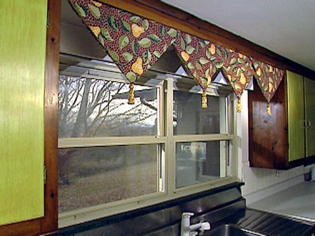 Family Room Window Topper Ideas